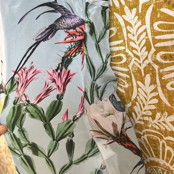 NWT AllSaints Tammy Senja Blue Floral Tropical Lightweight Tank Cami Top Sz 0 - Picture 8 of 12